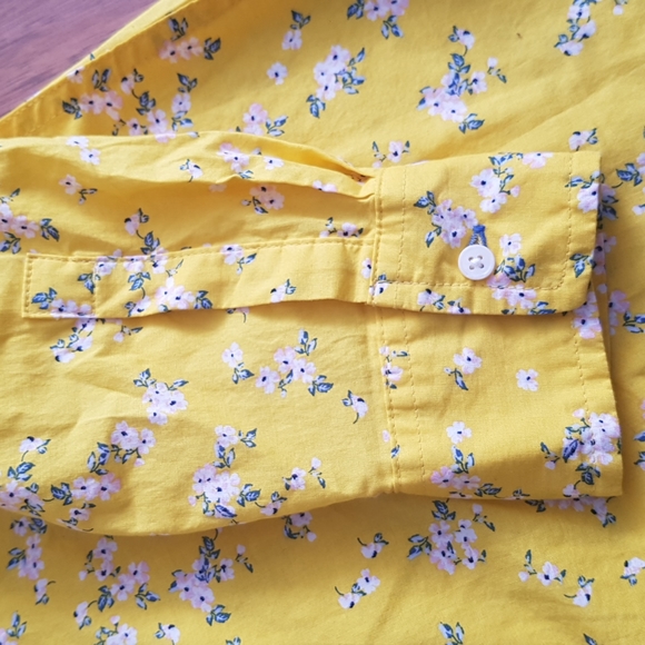 GAP Women's Yellow Floral Button Down Shirt Size M - Picture 6 of 16